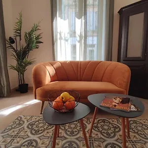 Le Nid - Proche Theatres - Terrasse - Centre-ville - Clim - Wifi Apartment