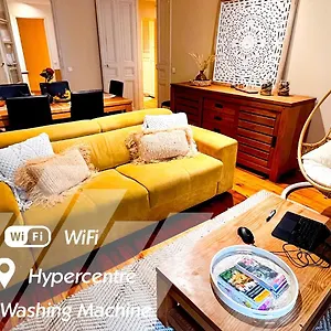 Hypercenter - Wifi - In The Heart Of Avignon! Apartment