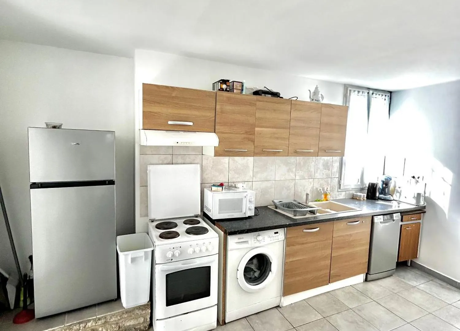 O'Berge & Chambres Avignone 0*,